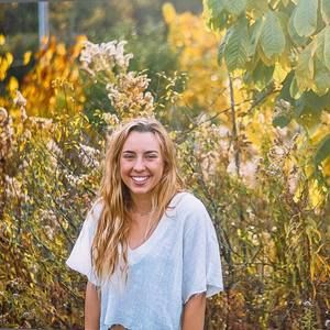 Meet your Posher, Maeve